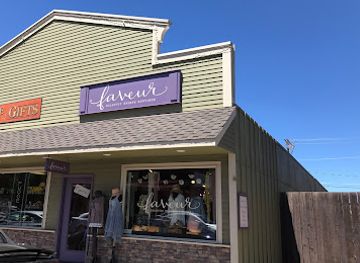 oregon/washington-county/shop/faveur-eclectic-unique-boutique