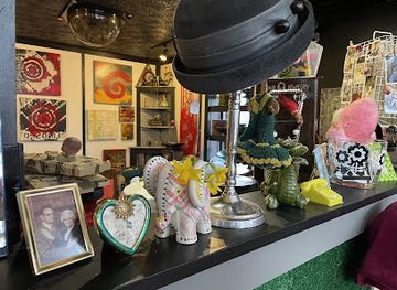 arkansas/eureka-springs/shop/the-nines