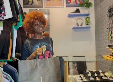 cameroon/lobe-waterfalls/shop/laissez-faire-shop