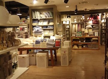 italy/parma/shop/coincasa