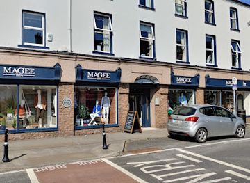 ireland/slieve-league-cliffs/shop/magee-of-donegal