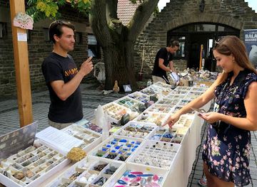 hungary/balaton-uplands-national-park/shop/kecskekorom-haz-mineral-shop