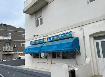 malta/marsaxlokk-fishing-village/shop/la-pescatrice