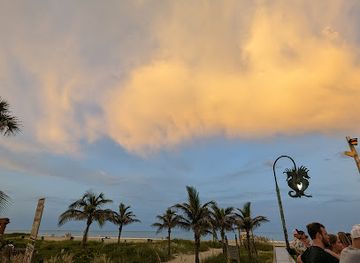 florida/cocoa-beach/shop/cocao-beach