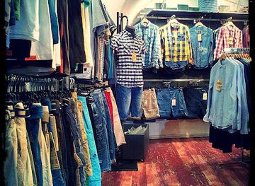 france/ardèche-gorges/shop/one-and-one