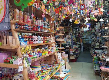 greece/heraklion/venetian-walls/shop/woodpecker