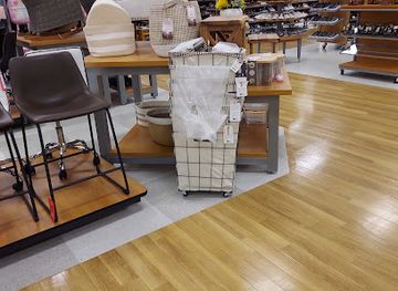 alabama/chattahoochee-river/shop/the-district-at-howell-mill