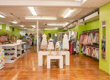 rhode-island/bristol-county/shop/luca-boutique-childrens-maternity-designer-consignment
