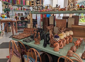 madagascar/nosy-be/shop/souvenir-store