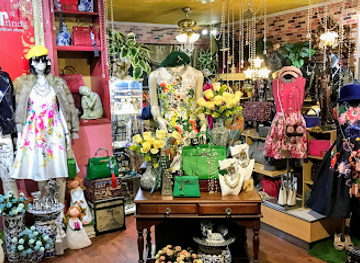 philippines/central-luzon/shop/uberfinds-vintage-fashion-store