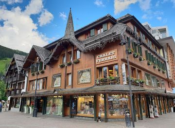 italy/madonna-di-campiglio/shop/chalet-ferrari