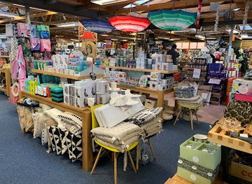 australia/freycinet-national-park/shop/log-cabin-general-store