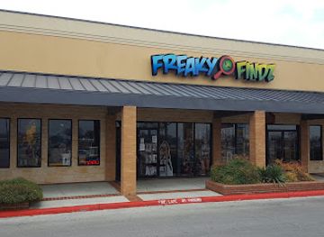 texas/new-braunfels/shop/freaky-findz