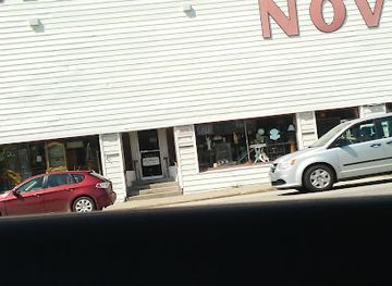 maine/androscoggin-county/shop/auburn-novelty-shop