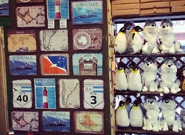 argentina/tierra-del-fuego/shop/perro-polar-patagonia-shop