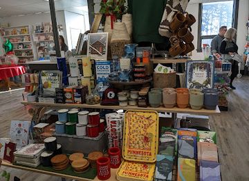 minnesota/lake-superior/shop/hucklebeary