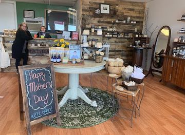 rhode-island/watch-hill/shop/mama-s-gardens-holistic-boutique