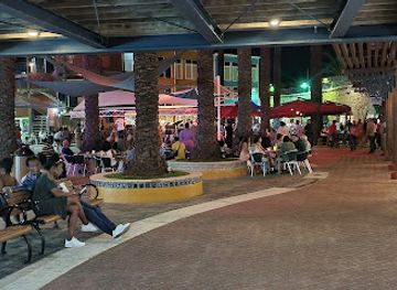 curacao/willemstad/shop/renaissance-mall-rif-fort