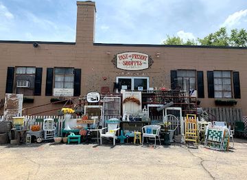 Past & Present Shoppes
