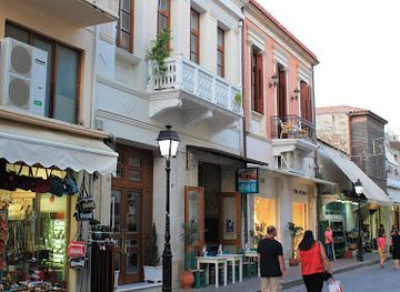 greece/rethymno/shop/pink-woman