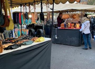 argentina/buenos-aires/shop/feria-honduras-plaza-serrano