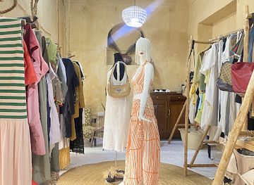 tanzania/zanzibar-island/shop/summer-thrift-store