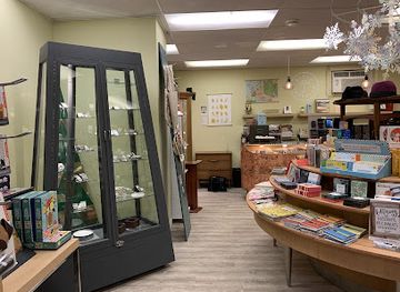 canada/calgary-region/shop/paper-umbrella