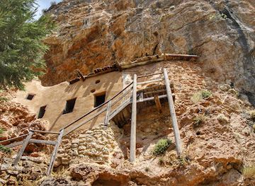 lebanon/qadisha-grotto/shop/deir-mar-antoniwos-al-kabir-ghazhayya-al-ruhbaniyya-al-lubnaniyya-al-maruniyya