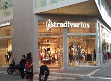 italy/arezzo/shop/stradivarius