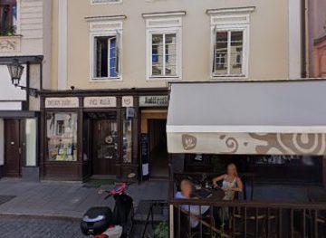 czechia/plzen/shop/andel-station