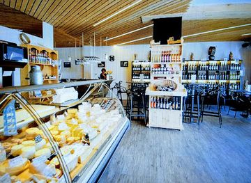 switzerland/nendaz/shop/la-cave-a-lait