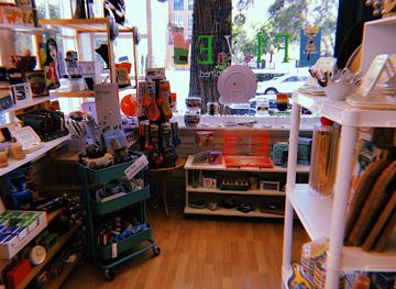 california/menlo-park/shop/five-ten-gifts