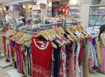 india/puri/shop/the-family-world