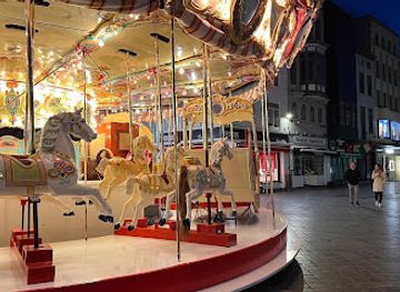 belgium/ostend-beach/shop/spar