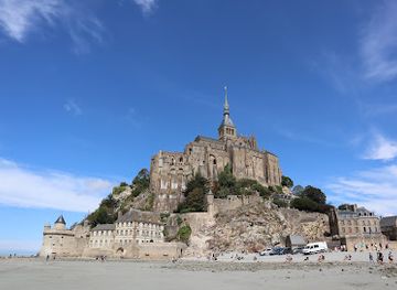 france/normandy-beaches/shop/les-galeries-du-mont-saint-michel