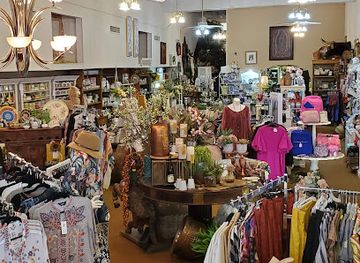 texas/south-texas/shop/wicker-basket-boutique