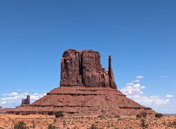 arizona/monument-valley/shop/navajo-trading-post