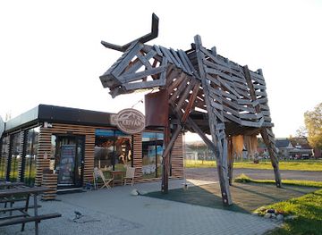 slovakia/low-tatras-national-park/shop/krivan-predajna-s-tradicnymi-slovenskymi-specialitami