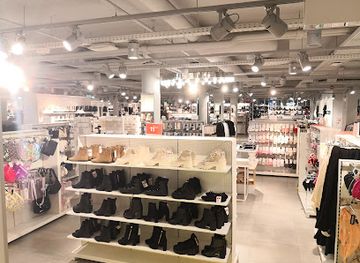 estonia/parnu-beach/shop/h-m