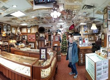 colorado/rocky-mountains/shop/fall-river-antiques-jewelry