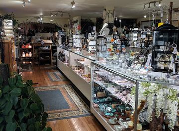 south-dakota/great-plains/shop/indigo-iris-rocks-and-stones