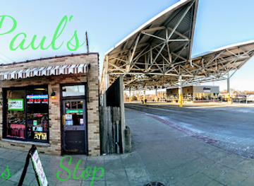 illinois/elgin/shop/paul-s-bus-stop