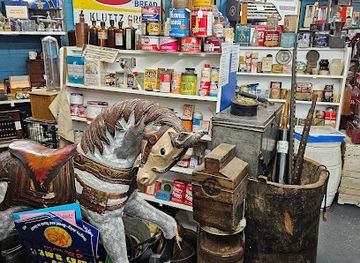 north-carolina/blue-ridge-mountains/shop/tanglewood-village-and-shops