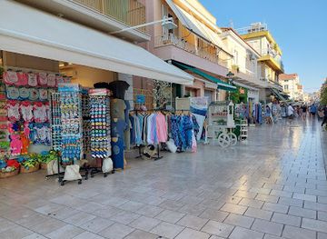 greece/kefalonia/shop/lithostroto-shopping-marble-walkway