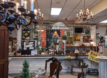 north-carolina/greenville/shop/the-venue-vintage-shoppes-antique-mall