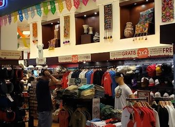 peru/paracas-national-reserve/shop/britt-shop-hotel-libertador