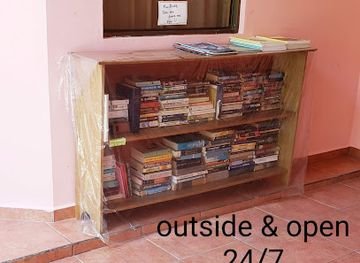 panama/bocas-del-toro/shop/free-book-exchange-bocas