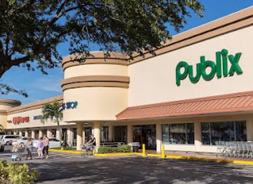 florida/st-petersburg-beach/shop/dolphin-village