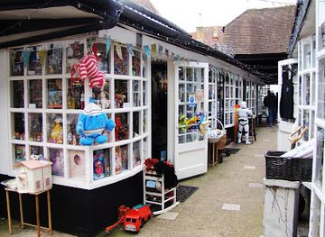 united-kingdom/stratford-upon-avon/shop/stratford-upon-avon-antiques-centre