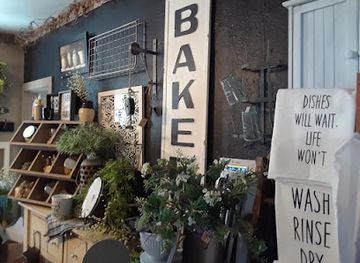 indiana/south-bend/downtown-south-bend/shop/olde-district-5